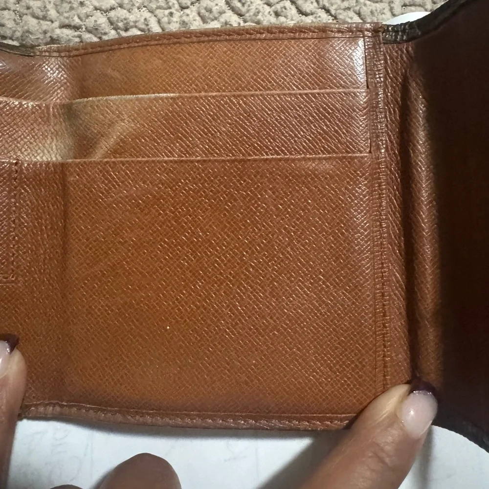 Louis Vuitton Brown Monogram Elise Compact Wallet - GUC - Picture 5 of 12